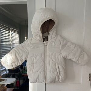 ❄️ Gorgeous Benetton Cream Hooded Puffer Jacket 3-6 mos
